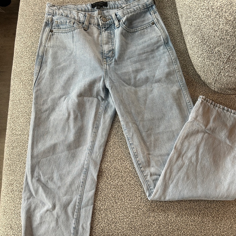Banana Republic Women's Straight Leg Jeans in Light Blue